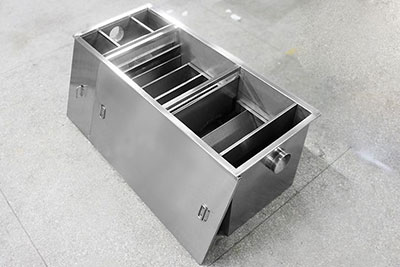 油水分离器